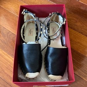 Valentino black rockstud Espadrille flats sz 38 NIB